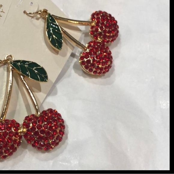 Gold tone ruby red gemstone cherry on stem dangling earrings new - Picture 2 of 16
